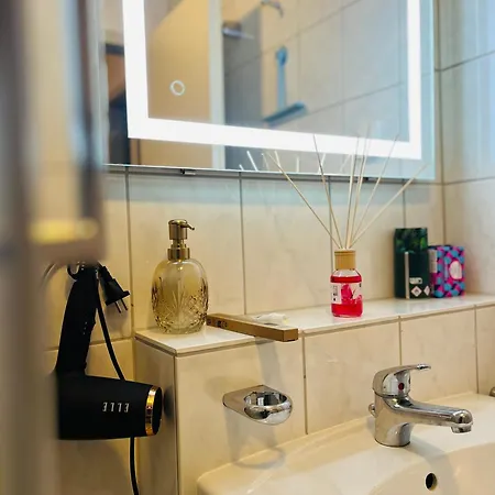 Appartamento Penthouse, Sonnenbalkon, Netflix Saarbrücken Esterno foto
