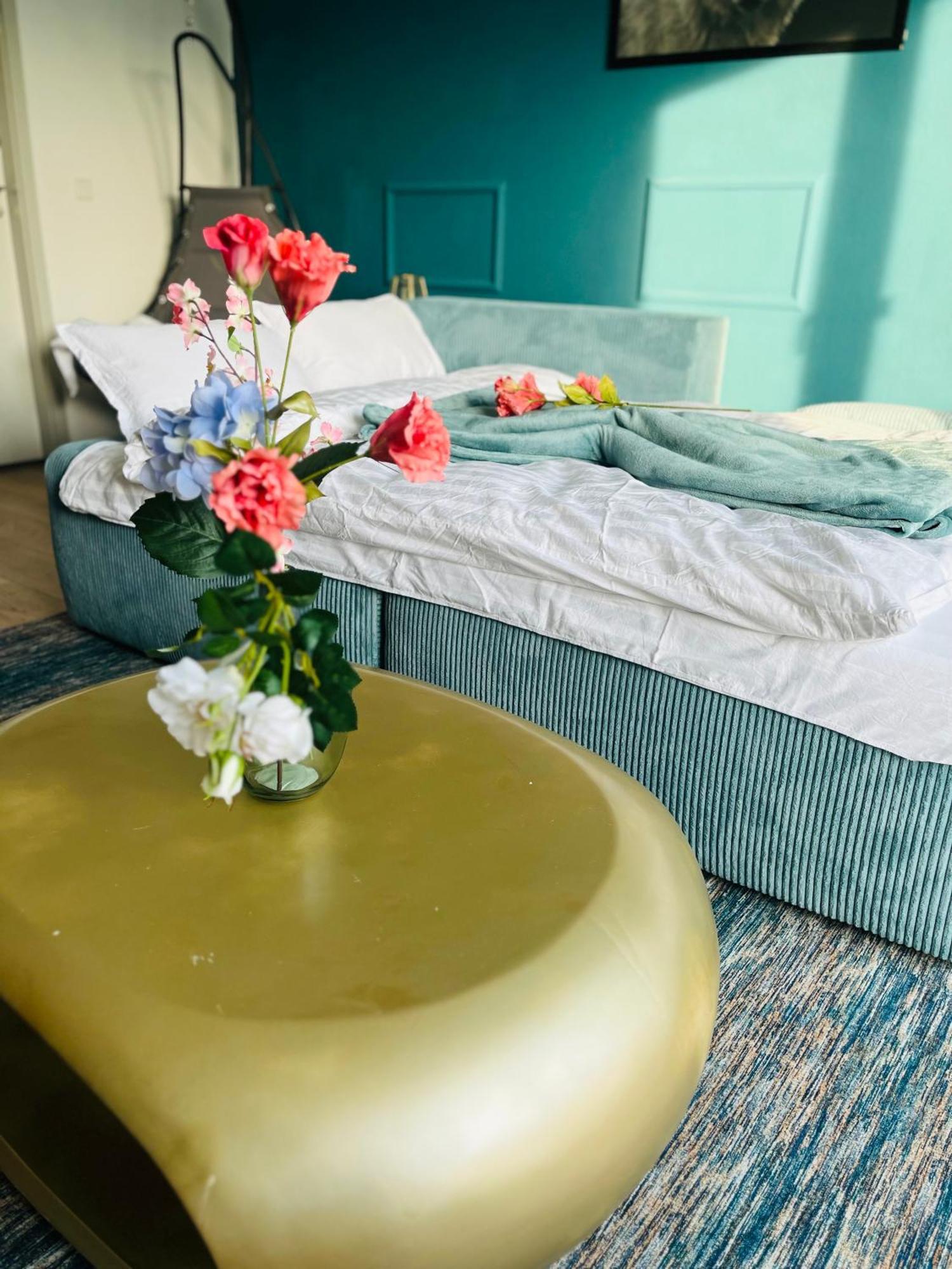 Penthouse, Sonnenbalkon, Netflix Apartment