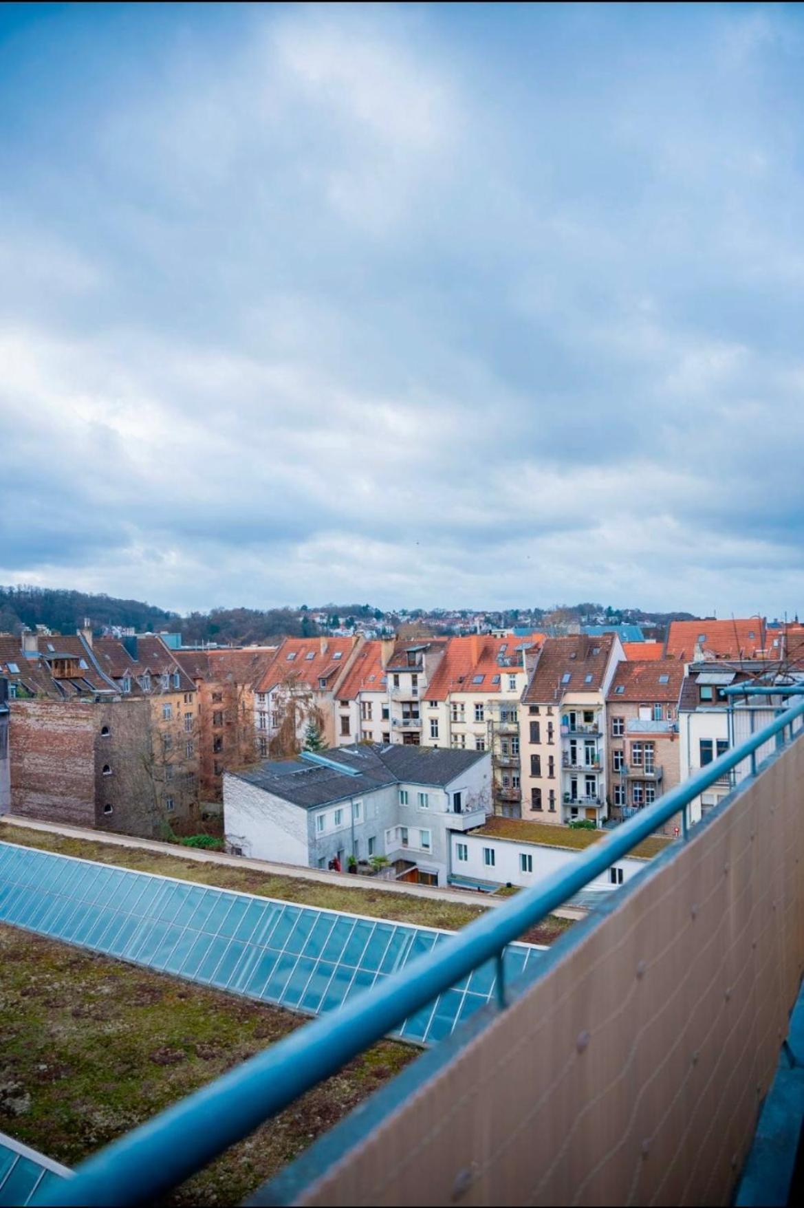 Penthouse, Sonnenbalkon, Netflix